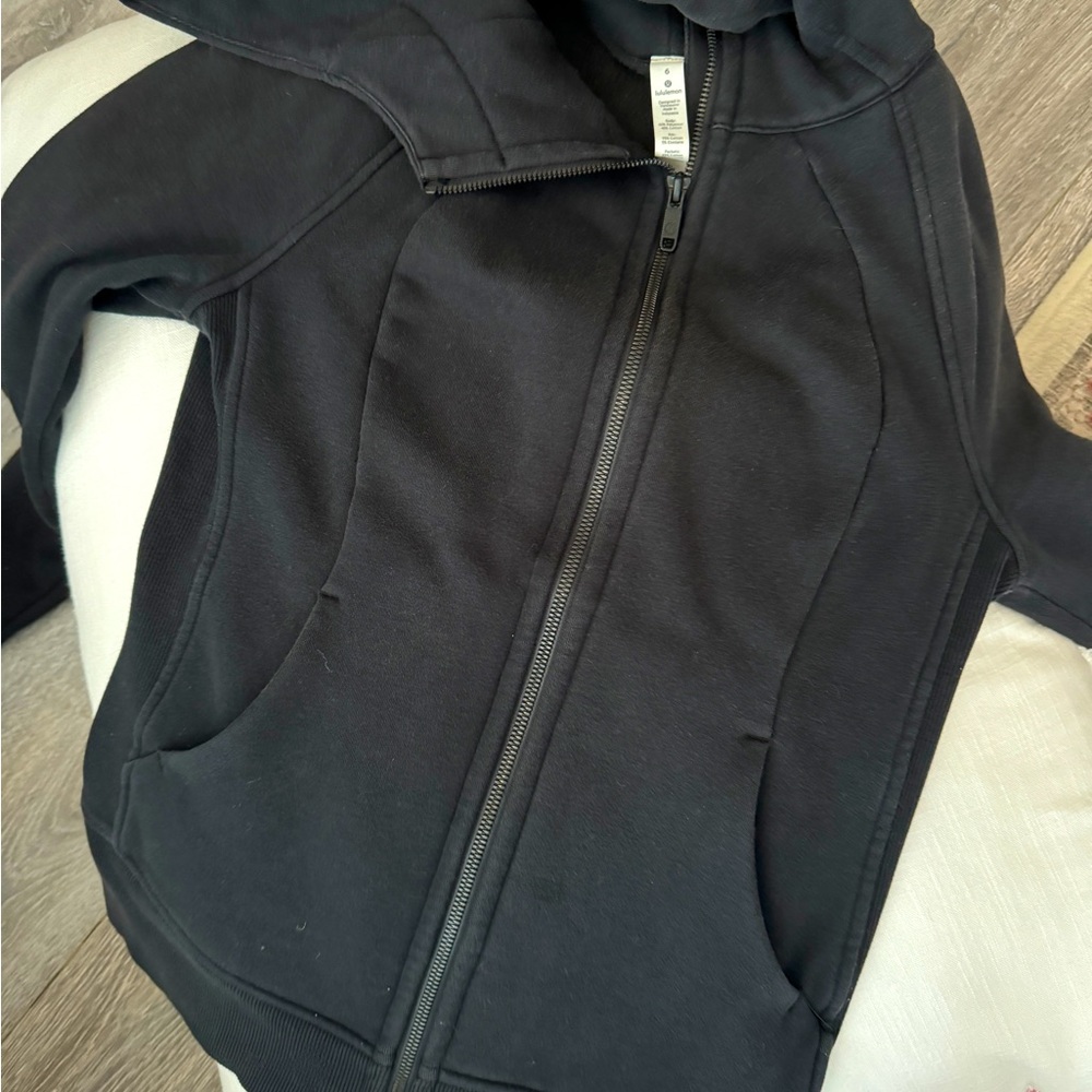 LULULEMON SCUBA HOODIE- Size 6